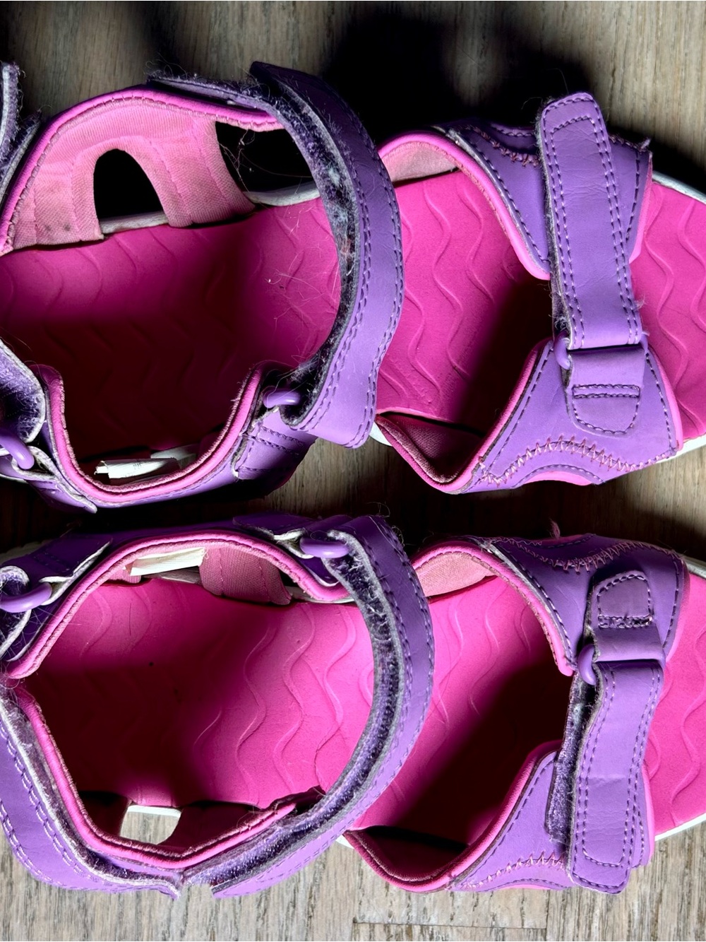 Lands’ End girls water shoes in purple and pink, youth size US 2